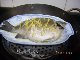 Steamed Pearl Spots recipe