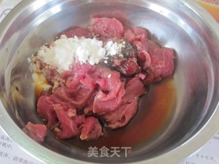 Delicate and Smooth Mouth "sliding Egg Beef" recipe