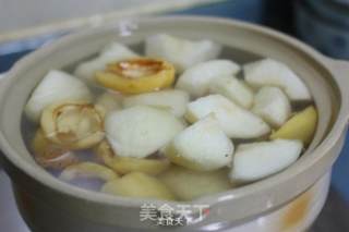 Nourish The Lungs and Relieve Cough [sydney Loquat Lean Pork Soup] recipe