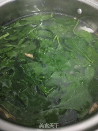 Wolfberry Leaf Pork Liver Lean Pork Soup recipe