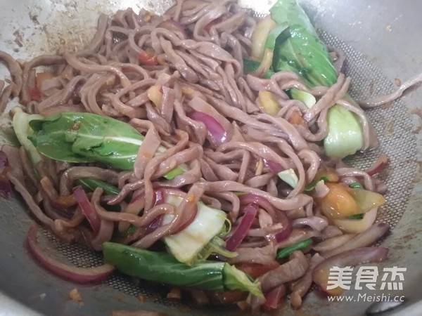 Fried Noodles with Black Rice Water and Noodles recipe