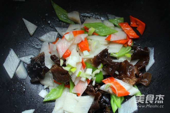 Stir-fried Yam with Mixed Vegetables recipe
