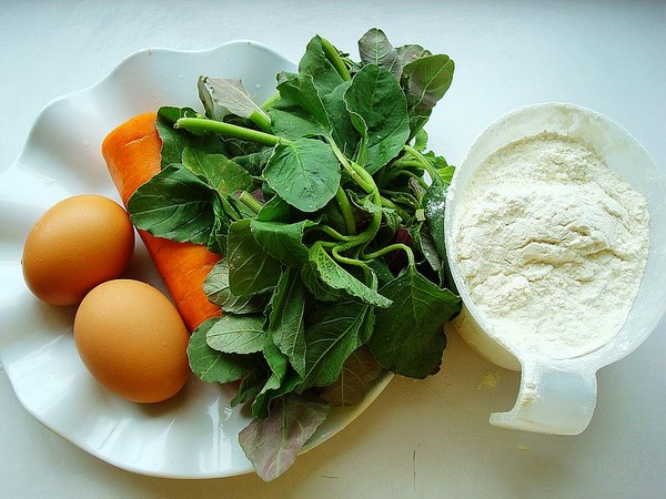 Amaranth, Carrot and Egg Steamed Bun recipe