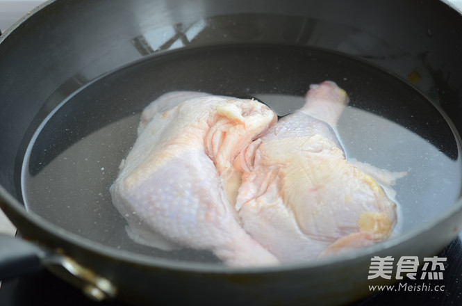 Stewed Chicken Soup with Cordyceps Flower recipe