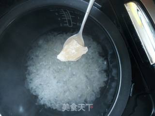 Fresh White Fungus Soup recipe