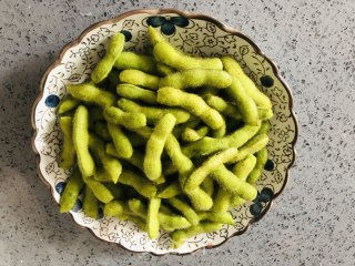 Salted Edamame is Simple and Delicious, It’s A Must for A Night Snack recipe