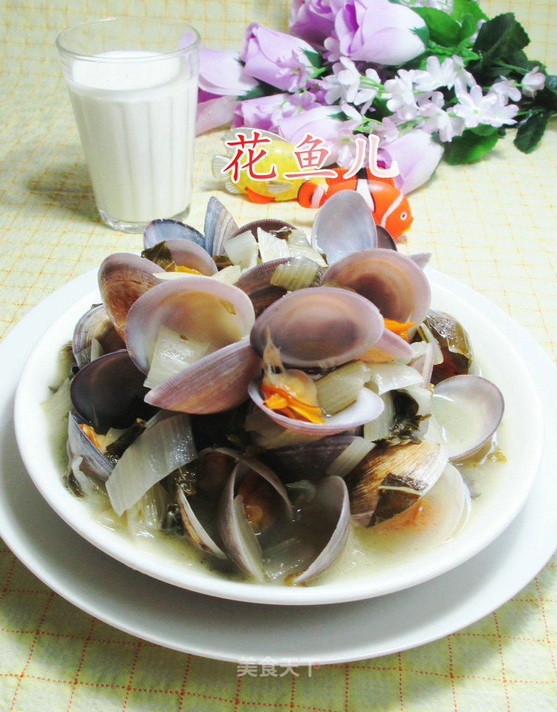 Boiled Clams with Pickled Cabbage recipe