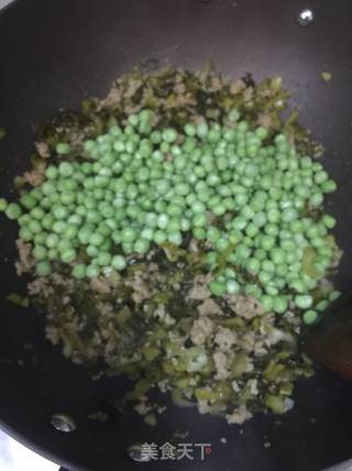 Stir-fried Minced Pork with Green Beans and Sauerkraut recipe