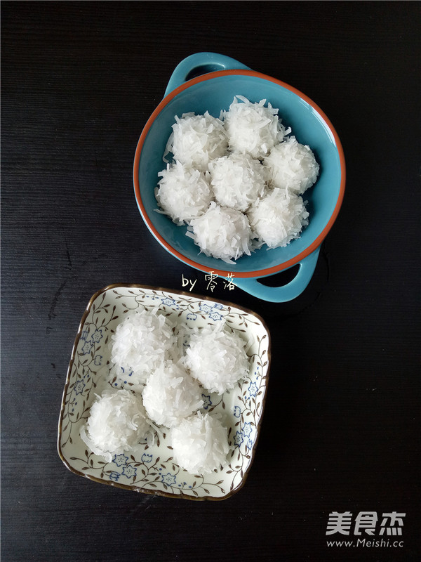 Shredded Coconut Dumpling recipe