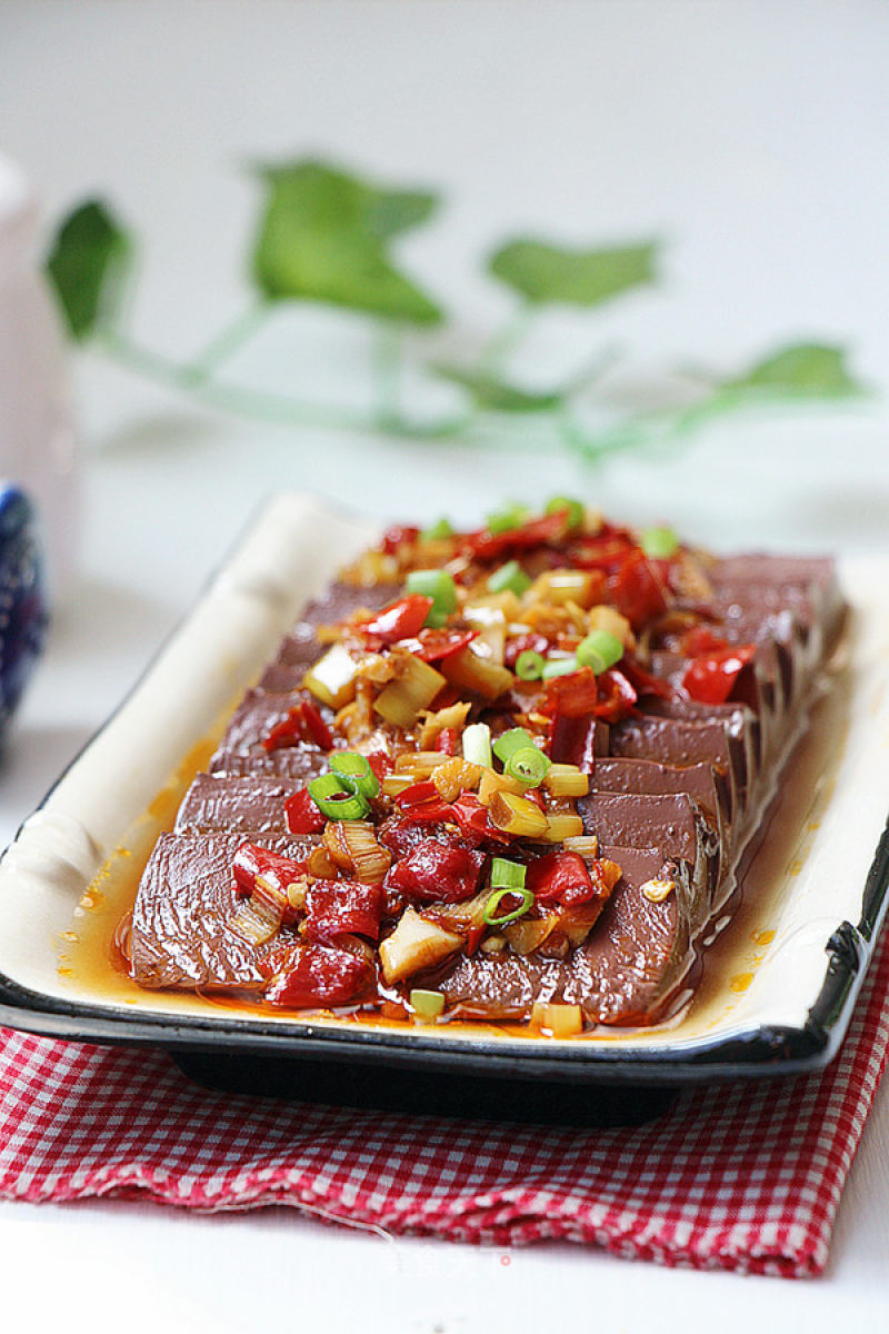Steamed Duck Blood with Chopped Pepper recipe