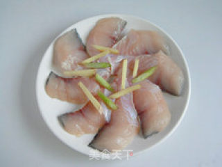 Steam The Fish Out of The Taste of Shrimp-fish Fillets in Oyster Sauce recipe
