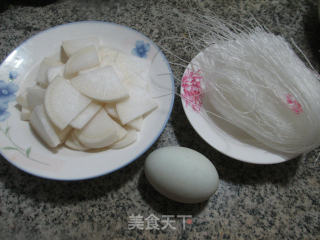 Boiled Vermicelli with Duck Egg and Radish recipe