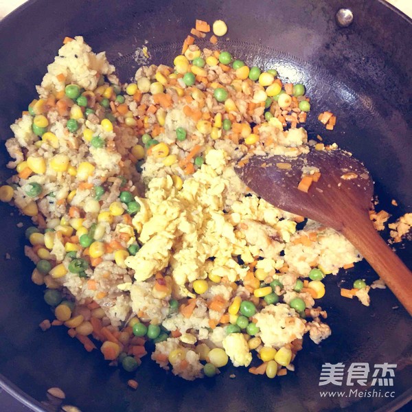 Nutritious Egg Fried Rice recipe