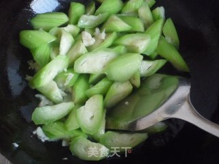 Garlic Loofah recipe