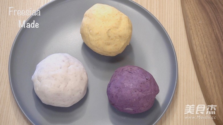 Video: Coconut Milk Taro Balls recipe