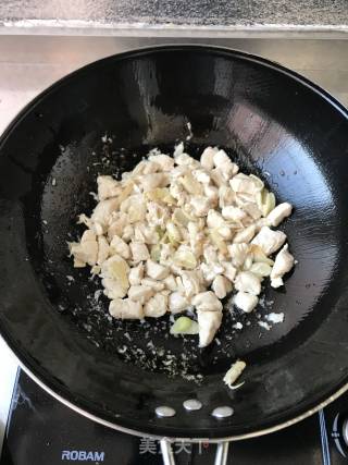 Stir-fried Chicken with Sauce recipe