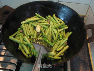 Lentil Braised Noodles recipe