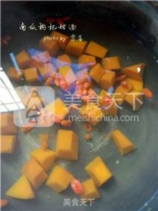 Pumpkin Goji Sweet Soup recipe