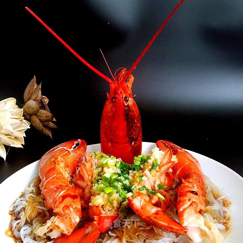 Steamed Lobster with Garlic Vermicelli