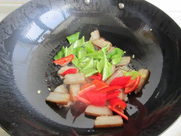 Asparagus Stir-fried Pork recipe