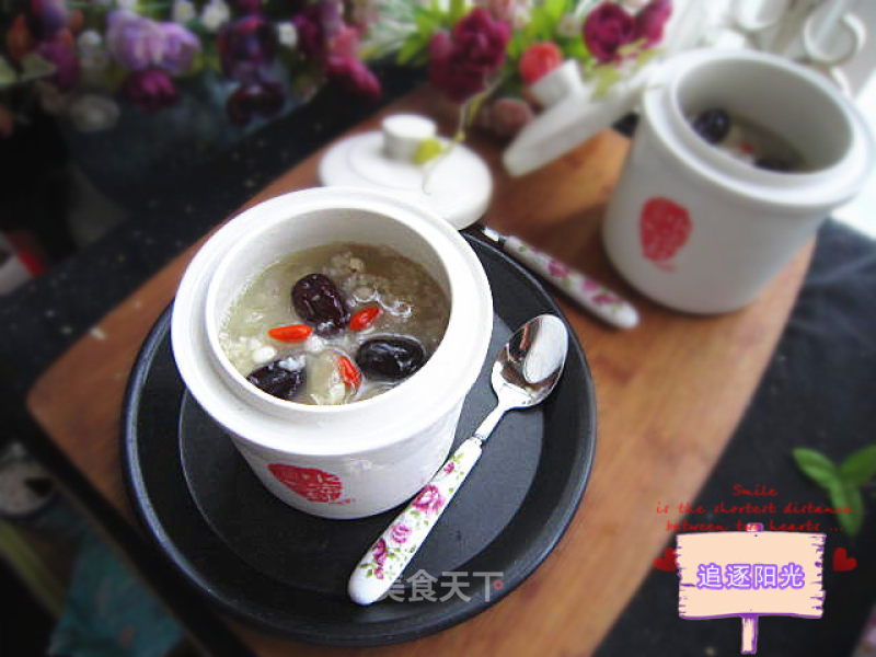 White Fungus, Glutinous Rice and Red Dates Porridge recipe