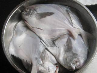 Dry Fried Pomfret recipe