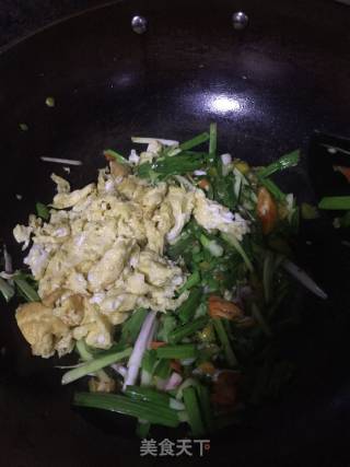 Garlic Scrambled Eggs recipe