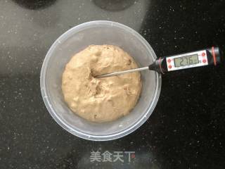Soft European Buns with Wheat Germ and Red Dates recipe