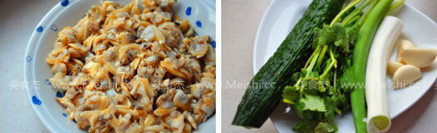 Clam Meat Mixed with Cucumber recipe