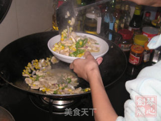There is A Small Kitchen at Home--little Mm Learns to Make Pizza recipe
