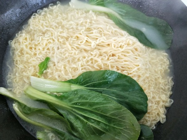 Vegetarian Fried Instant Noodles recipe