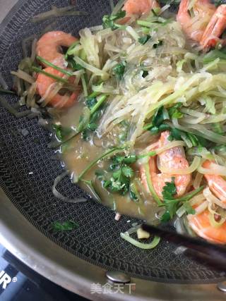 Stewed Shrimp with Carrot Vermicelli recipe
