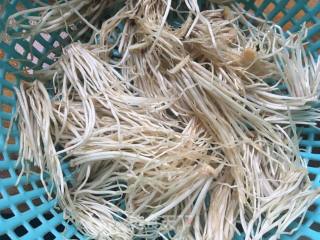 Salt and Pepper Garlic Roots recipe