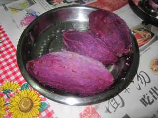 A Good Partner for Snowy Mooncakes の Homemade [purple Potato Filling] recipe