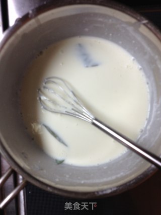 Homemade Creamy White Sauce——the Fragrance of White Snow in Winter [traditional White Creamy Sauce] Reduce The Cream and Taste Fresh recipe