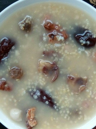 Porridge with Red Dates and Nuts