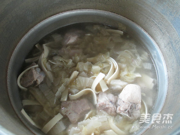 Thousands of Pickled Cabbage Rib Soup recipe