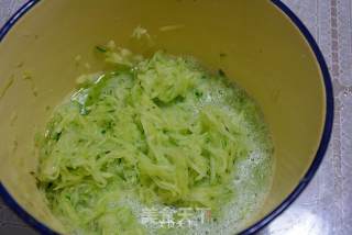 Beef and Cucumber Buns recipe