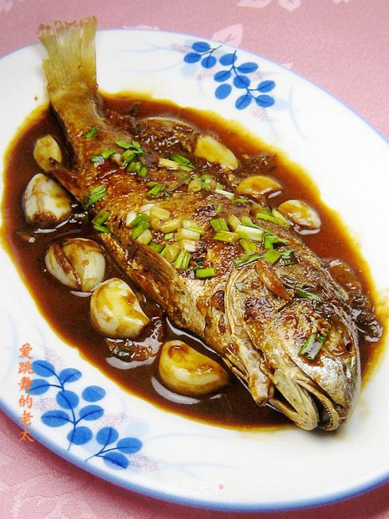 Roasted Yellow Croaker with Garlic recipe