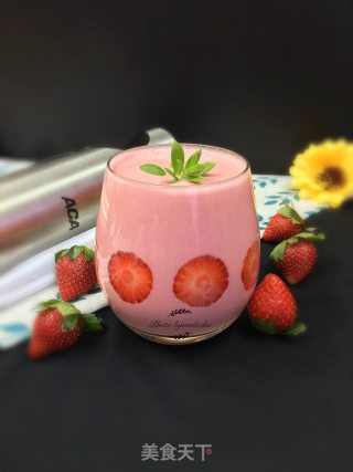 Strawberry Milkshake recipe