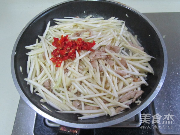 Stir-fried Shredded Pork with Chopped Pepper and Rice recipe