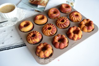 Two-color Pineapple Sandwich Donut recipe