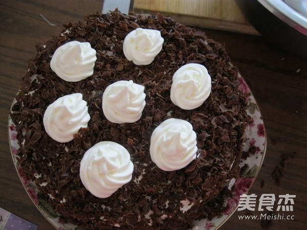 Cottage Black Forest Cream Cake recipe