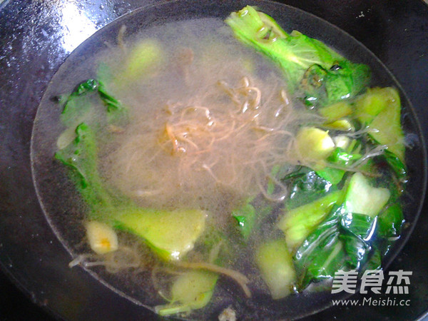 Vegetable and Vermicelli Ball Soup recipe