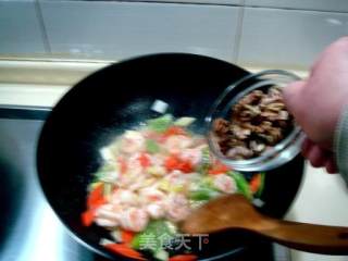 Spring Healthy Vegetable "peach and Shrimp Stir-fried" recipe