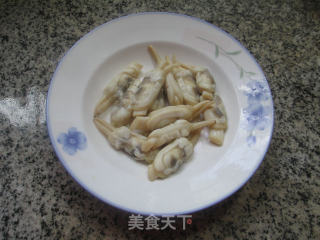 Razor Clams Mixed with Cucumber recipe