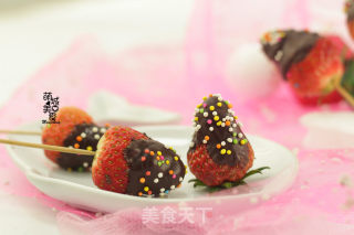 Strawberry Balls with Condensed Milk recipe