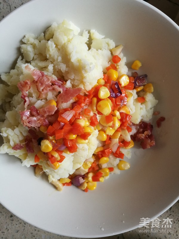 Baked Bacon and Brushed Mashed Potatoes recipe