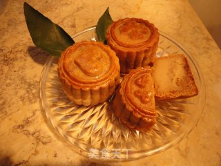 Peanut and Egg Yolk Mooncake with Bean Paste and Egg Yolk recipe