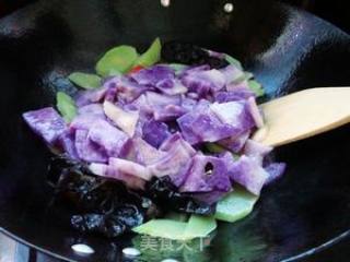 Stir-fried Purple Yam with Green Bamboo Shoots recipe